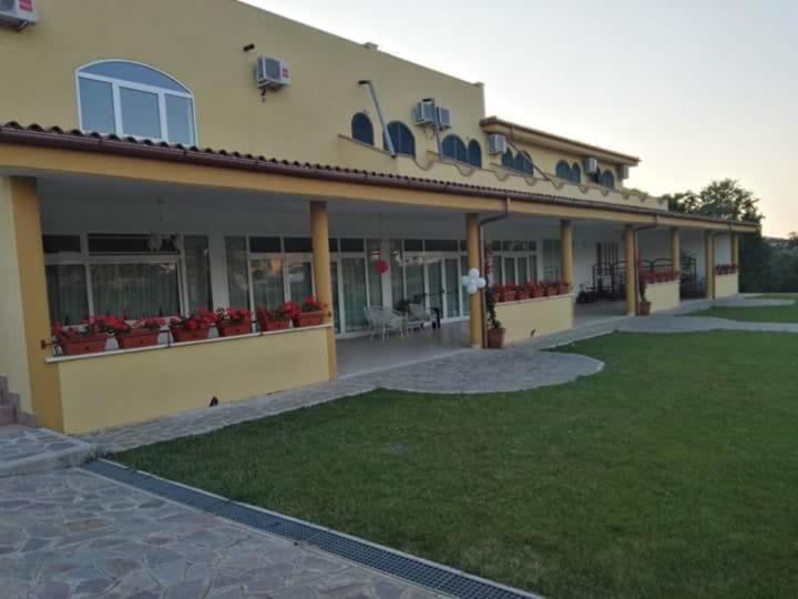 Agriturismo "Lo Zafferano" Aprilia Zewnętrze zdjęcie